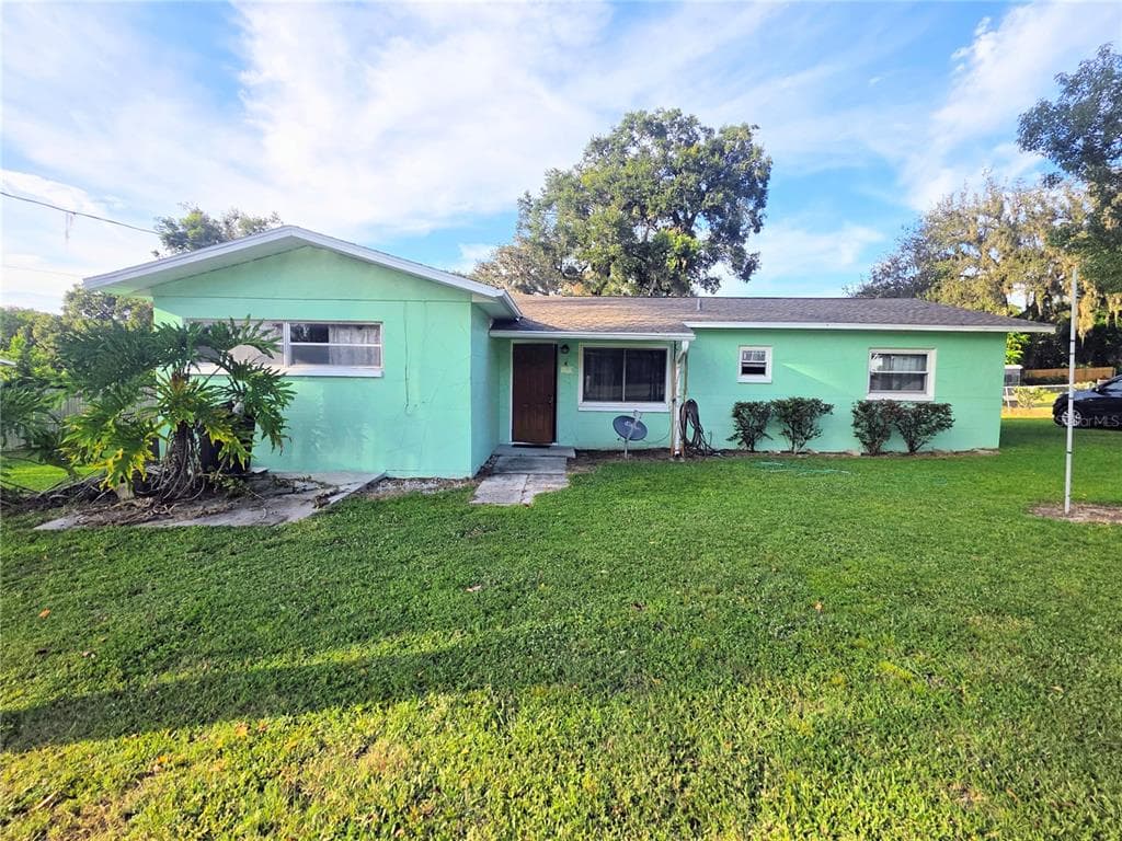 36421 LANSON AVENUE DADE CITY, FL 33525