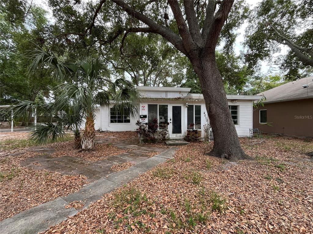 4050 IRIS STREET N ST PETERSBURG, FL 33703