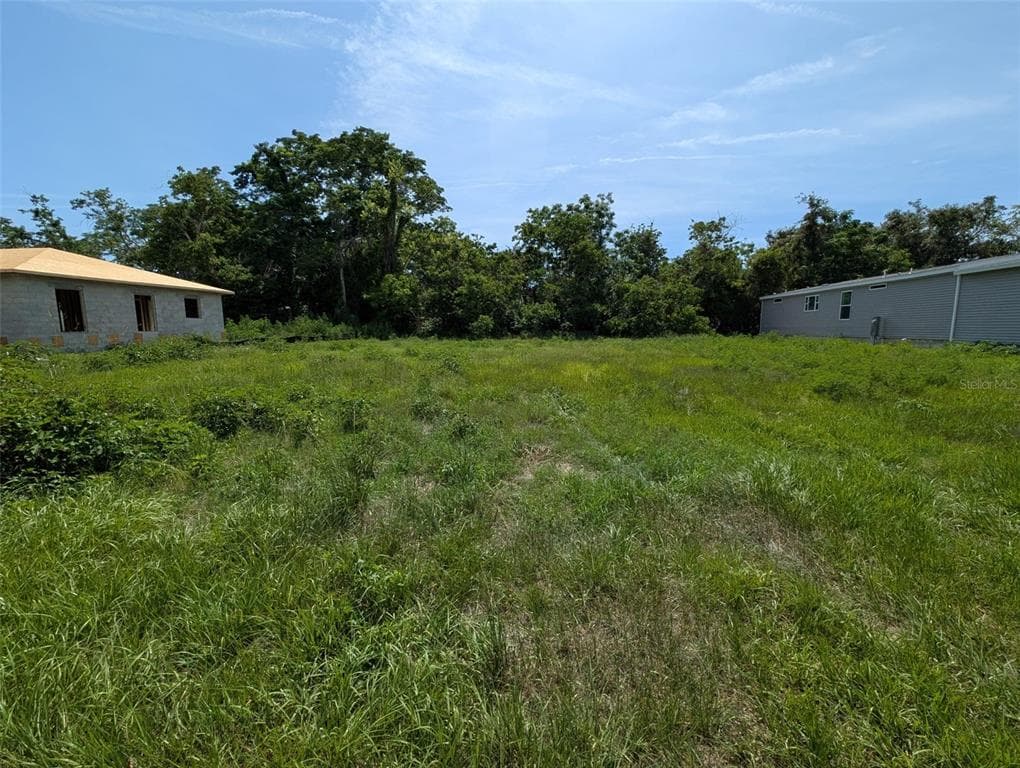 15579 CHARMWOOD DRIVE HUDSON, FL 34667