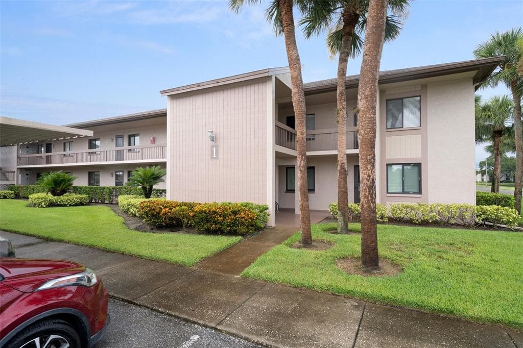 105 MARY DRIVE OLDSMAR, FL 34677