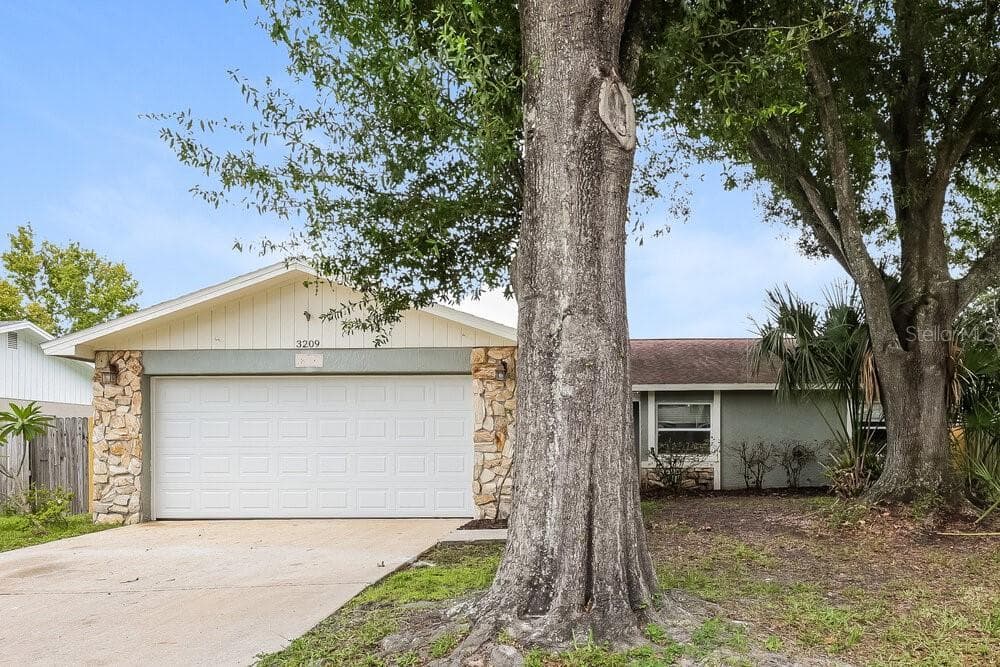 3209 ACAPULCO DRIVE RIVERVIEW, FL 33578