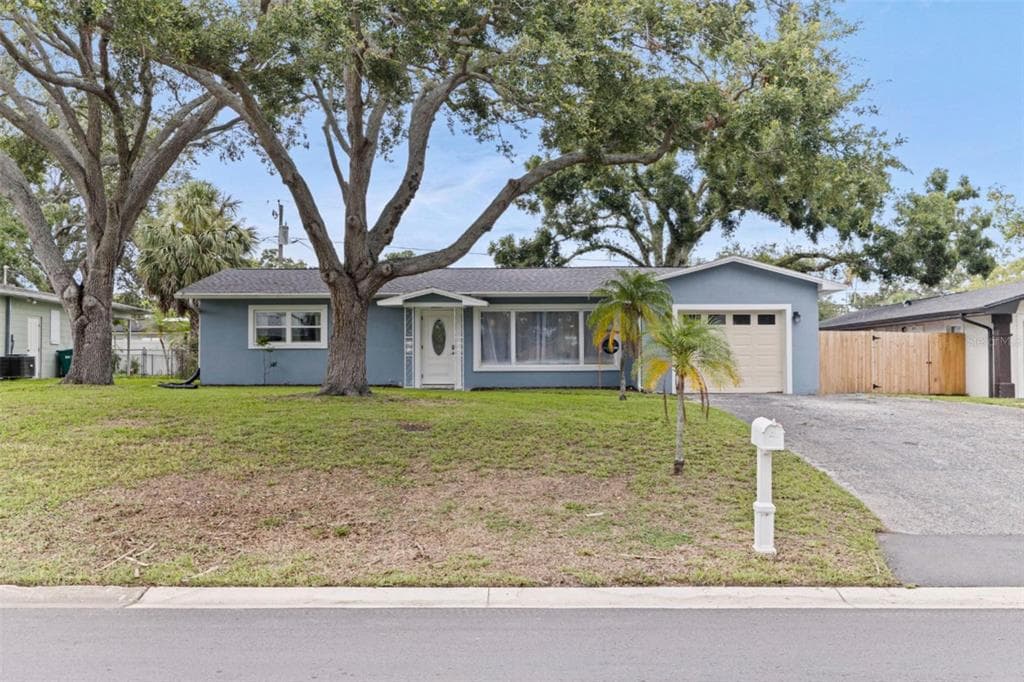 11451 82ND AVENUE SEMINOLE, FL 33772