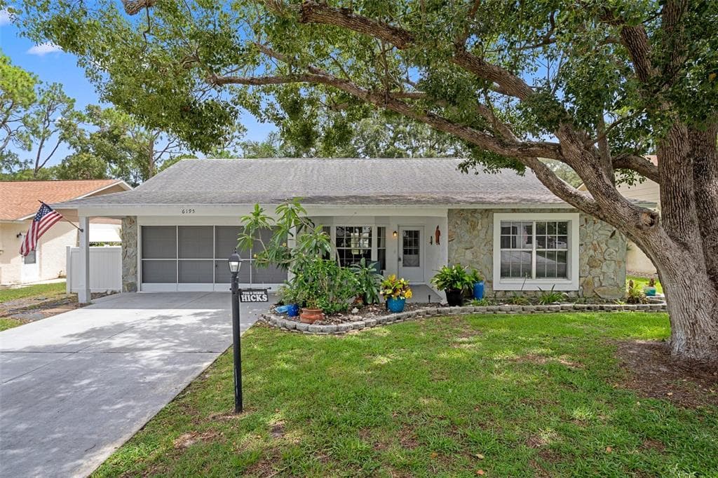6195 OCEAN PINES LANE SPRING HILL, FL 34606