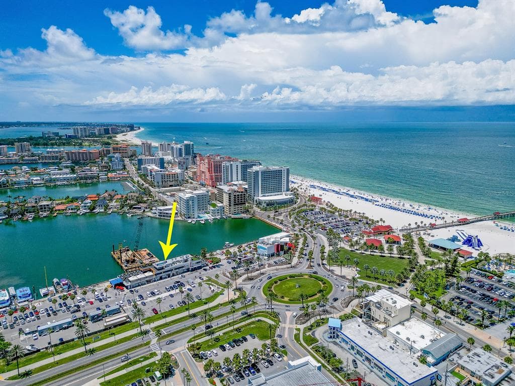 25 CAUSEWAY BOULEVARD UNIT 106 CLEARWATER BEACH, FL 33767