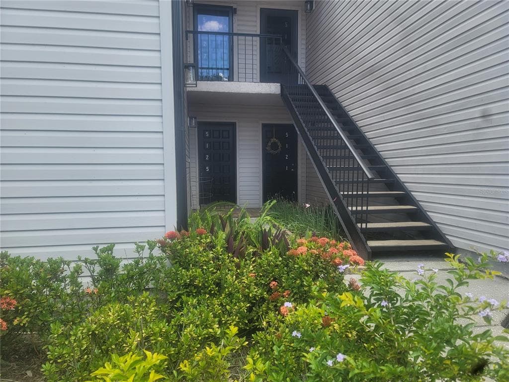 5125 PURITAN CIRCLE UNIT 1103 TAMPA, FL 33617