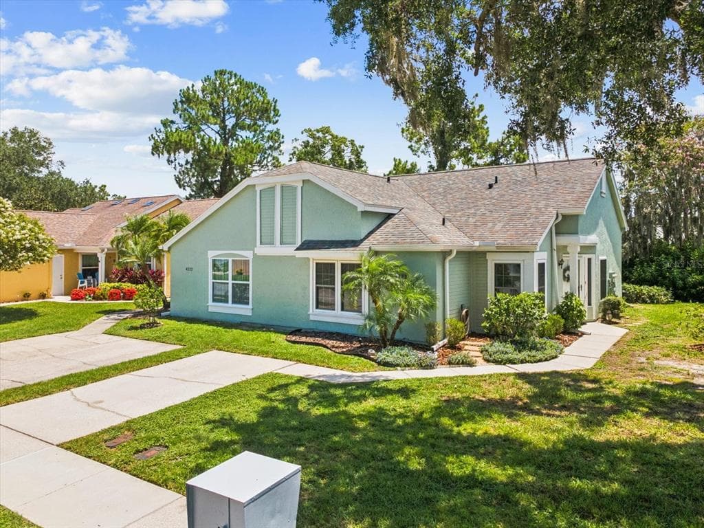4220 REVERE CIRCLE NEW PORT RICHEY, FL 34653