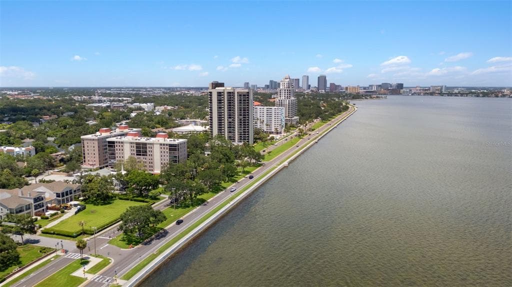 2407 S ARDSON PLACE UNIT 201A TAMPA, FL 33629