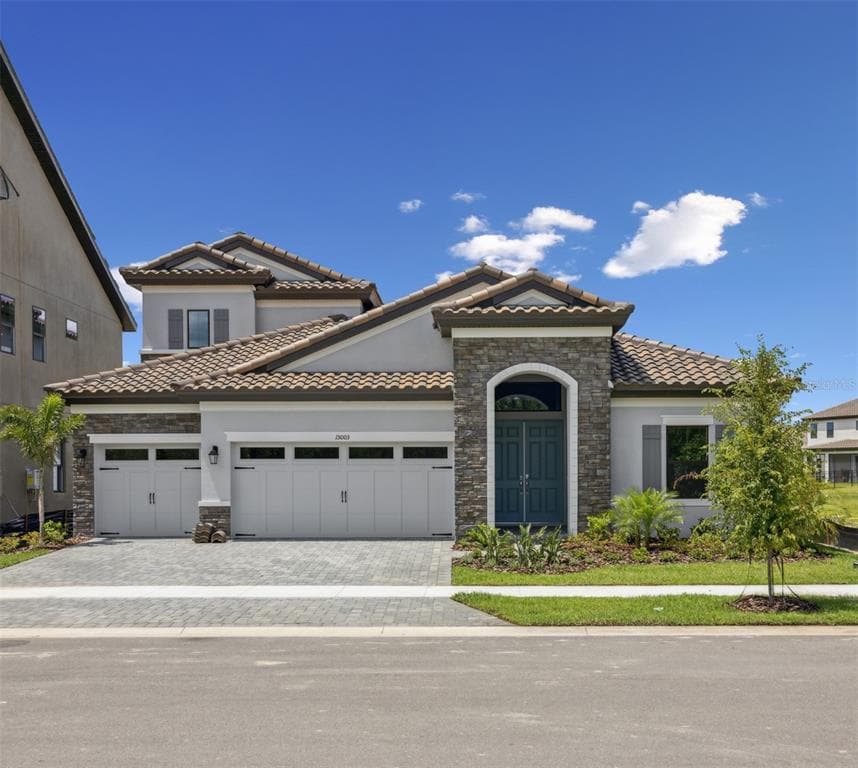 15003 RIDER PASS DRIVE LITHIA, FL 33547