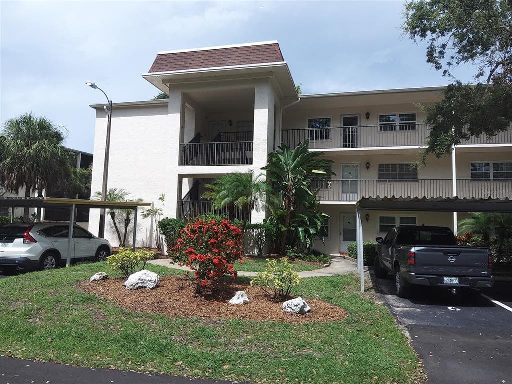 840 VIRGINIA STREET UNIT 301 DUNEDIN, FL 34698