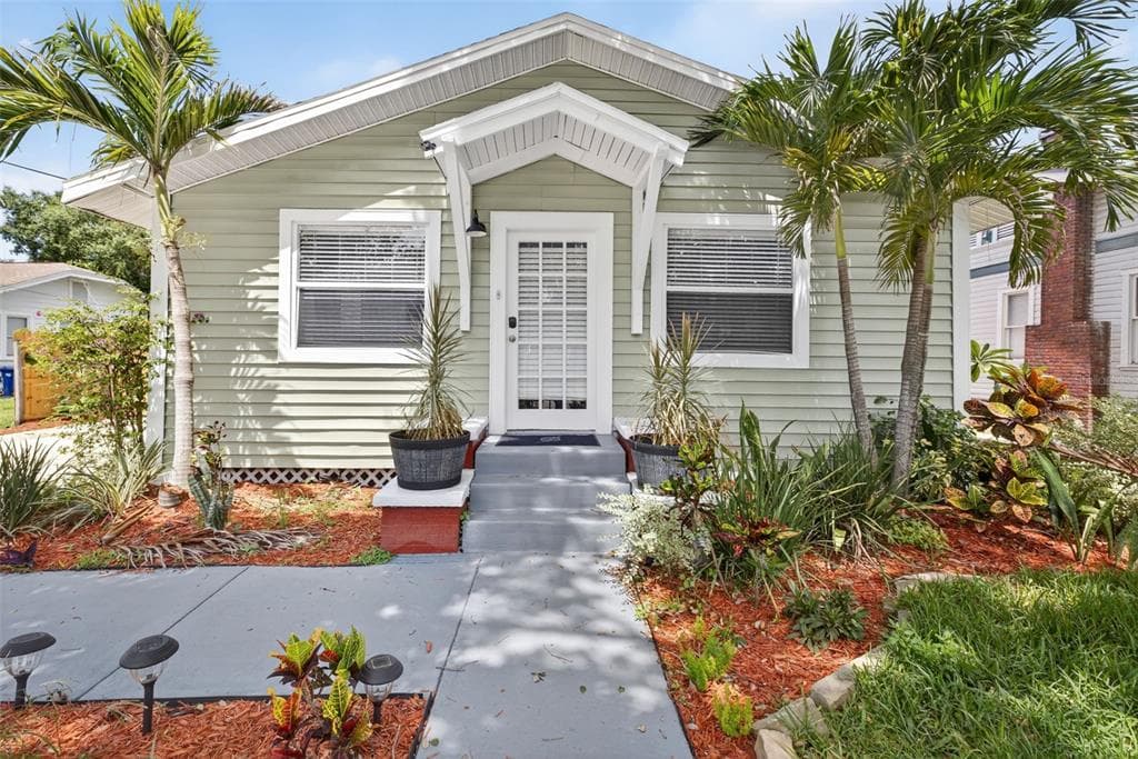 5904 N EUSTACE AVENUE TAMPA, FL 33604
