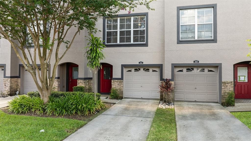 2412 MIDDLETON GROVE DRIVE BRANDON, FL 33511