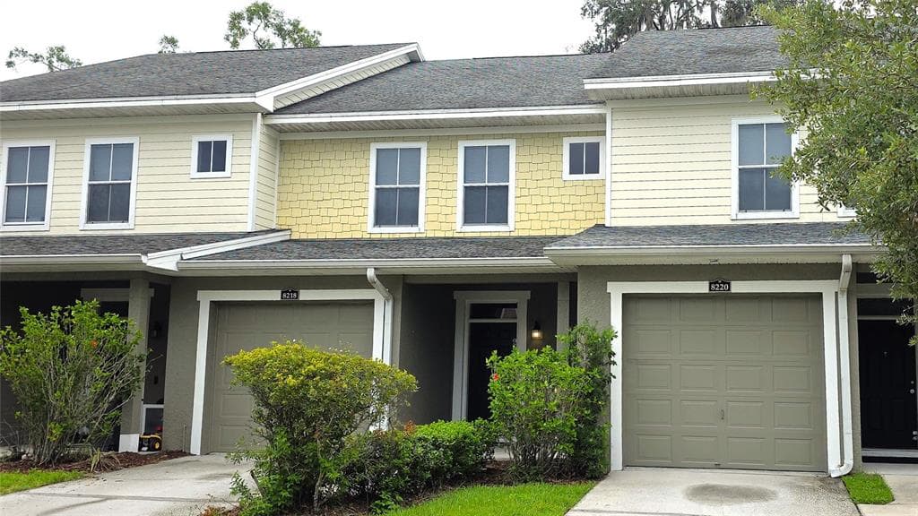 8218 DOWNPATRICK COURT UNIT 40-2 TAMPA, FL 33610