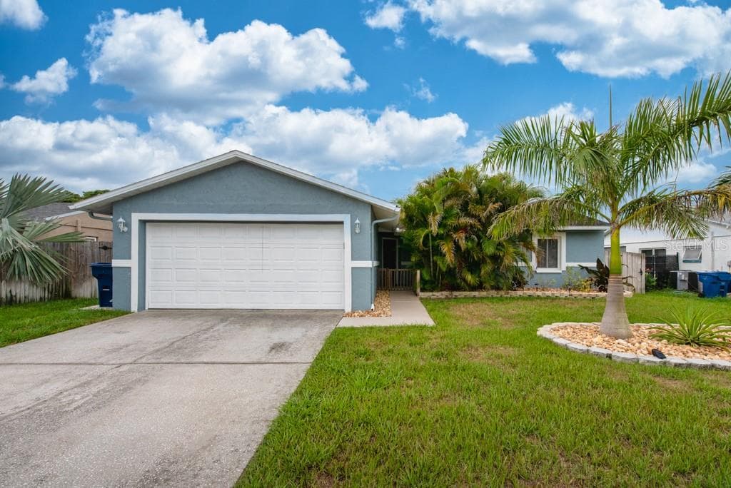 3132 MUIR STREET HOLIDAY, FL 34691