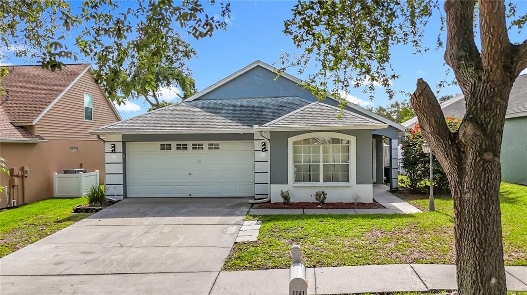 1741 OAK SPRING DRIVE TARPON SPRINGS, FL 34689