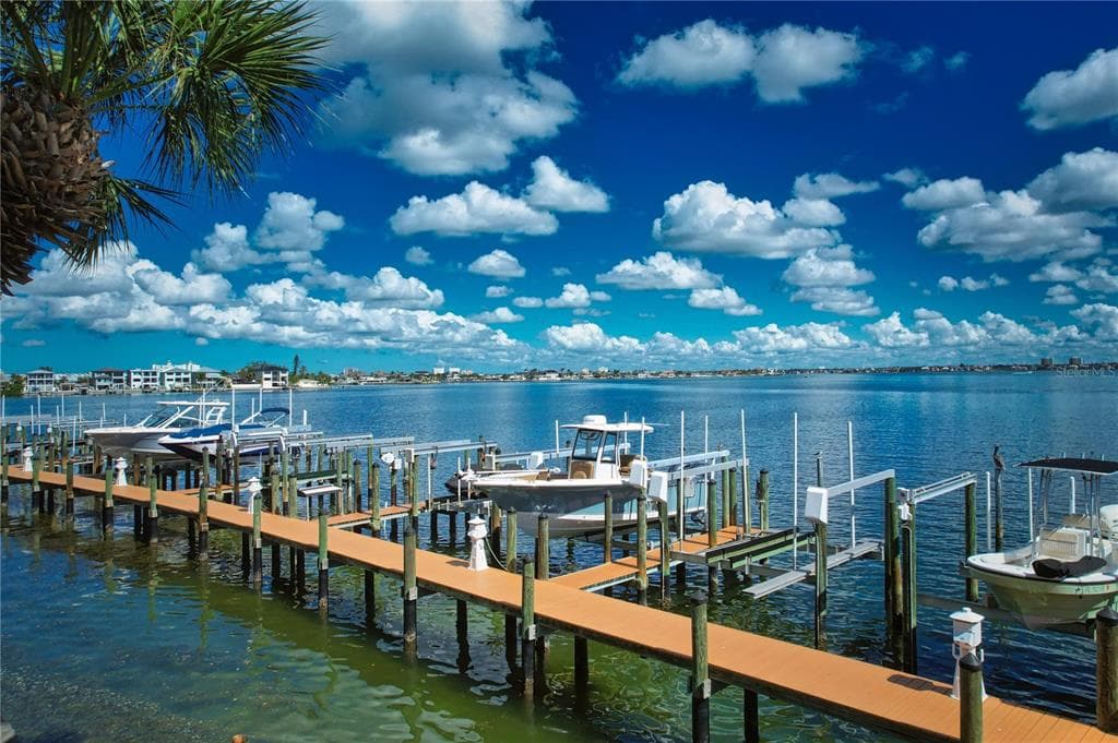 4667 MIRABELLA COURT ST PETE BEACH, FL 33706