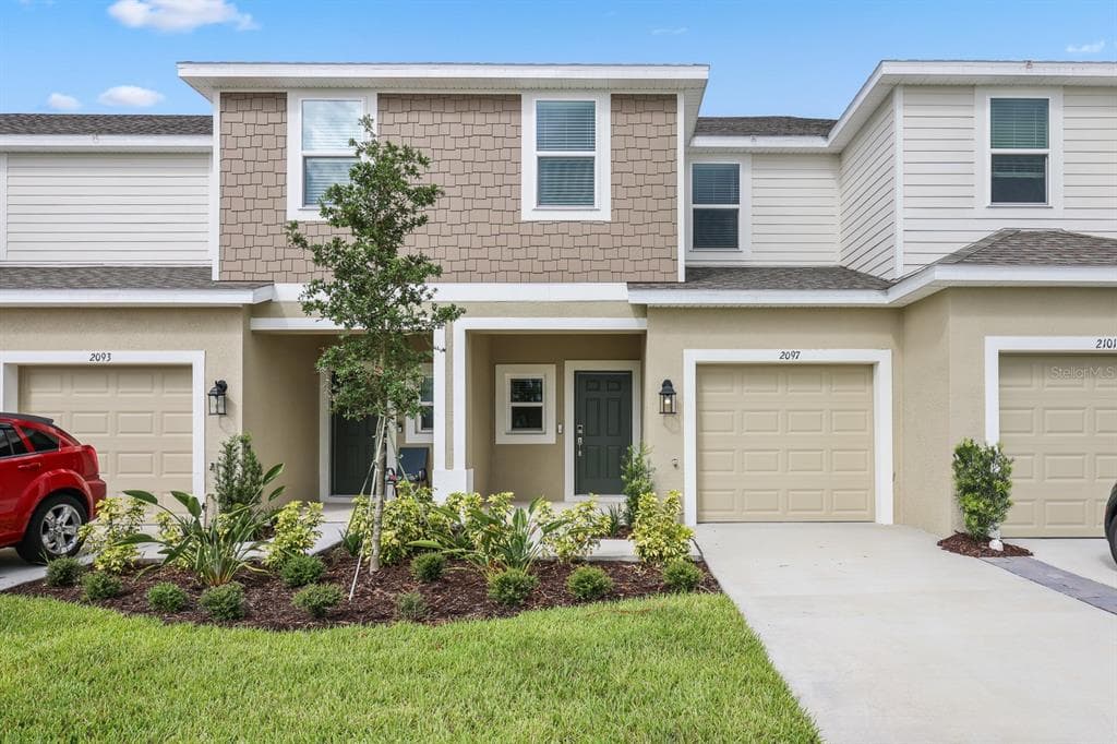 2097 HALLIER COVE WESLEY CHAPEL, FL 33543