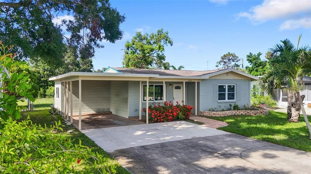 5822 17TH AVENUE S GULFPORT, FL 33707