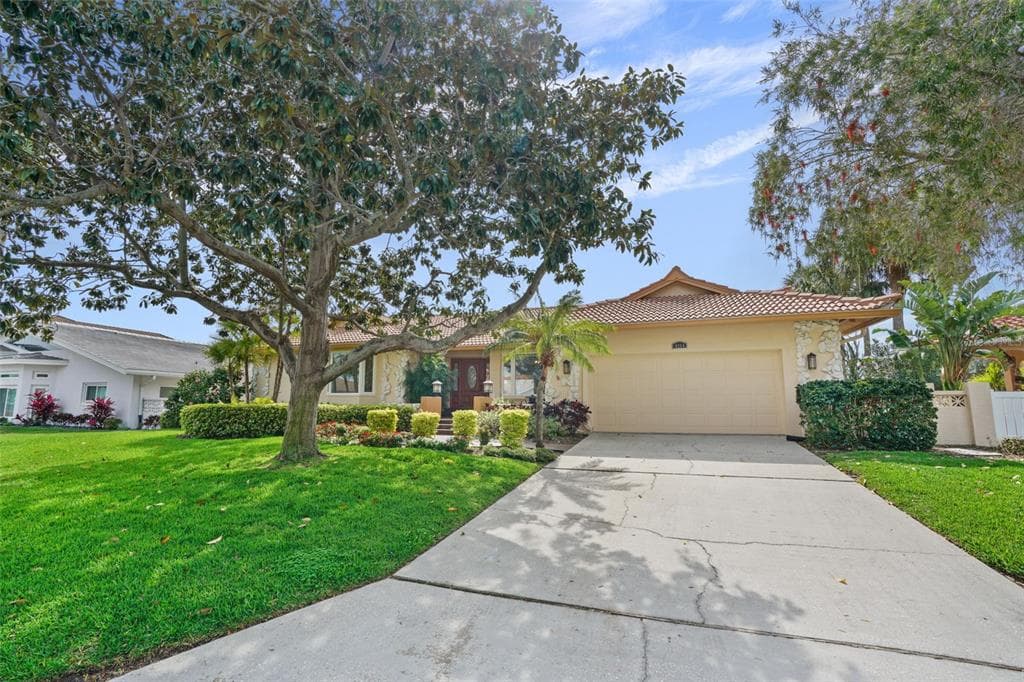 4964 60TH AVENUE S ST PETERSBURG, FL 33715
