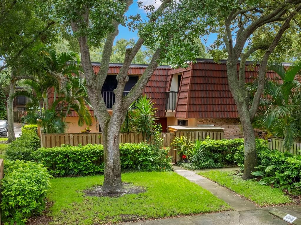 2712 12TH COURT PALM HARBOR, FL 34684