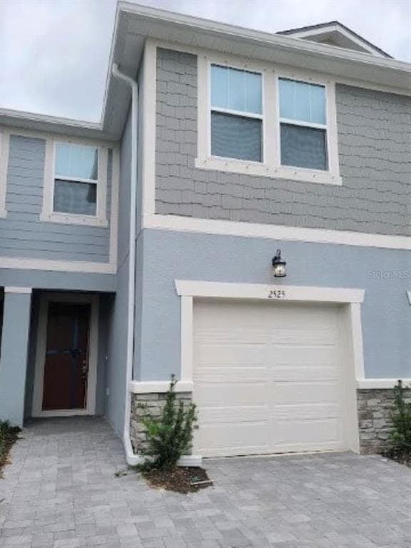 2525 ARBOR WIND DRIVE LUTZ, FL 33558