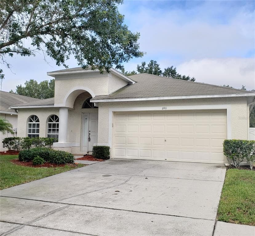 6911 SOTRA STREET WESLEY CHAPEL, FL 33545