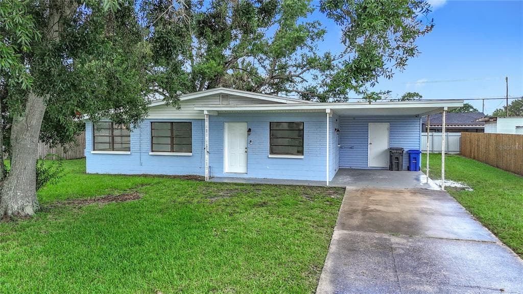 6228 FLORIDA CIRCLE W