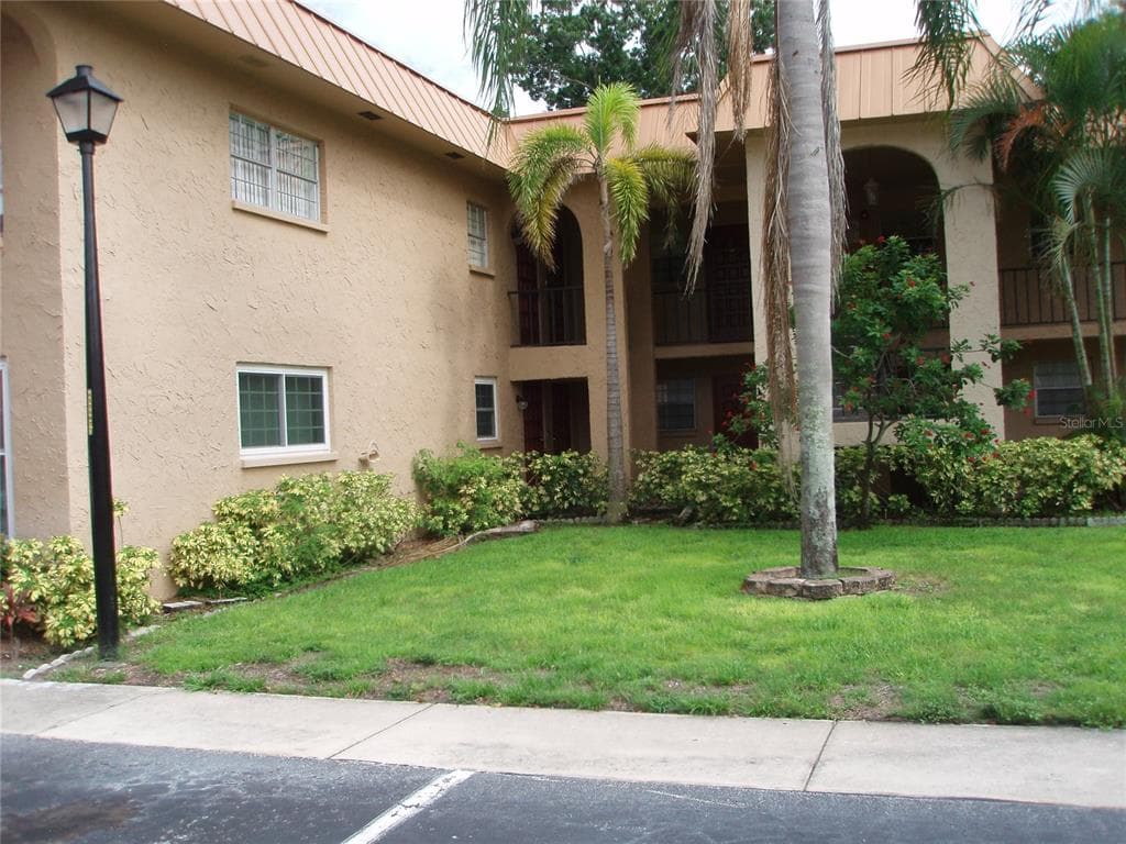 4500 E BAY DRIVE UNIT 101 CLEARWATER, FL 33764