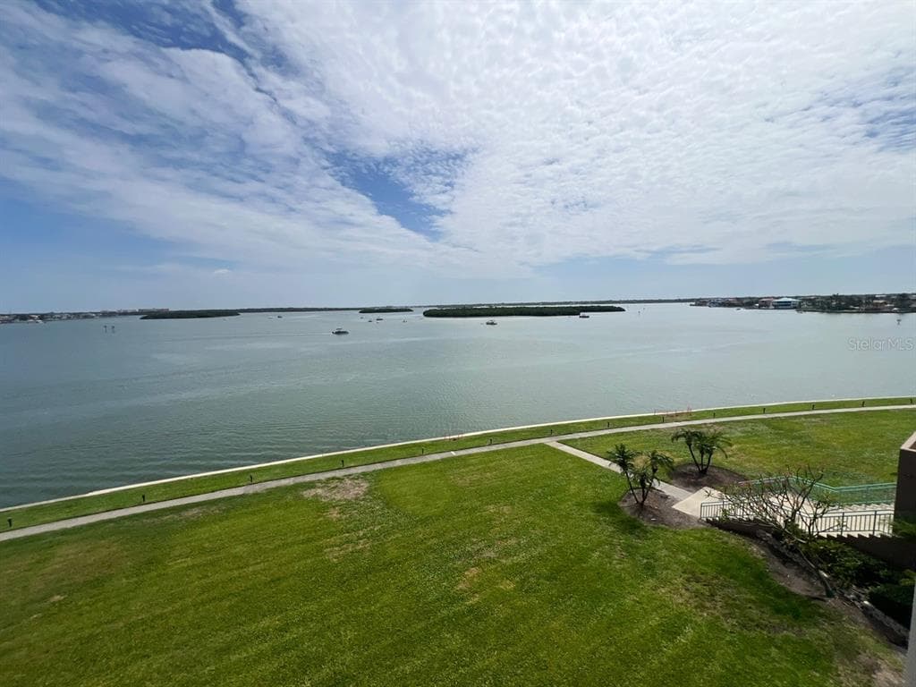 1 KEY CAPRI UNIT 403E TREASURE ISLAND, FL 33706