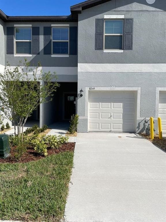 8245 CRESCENT OAKS DRIVE NEW PORT RICHEY, FL 34655