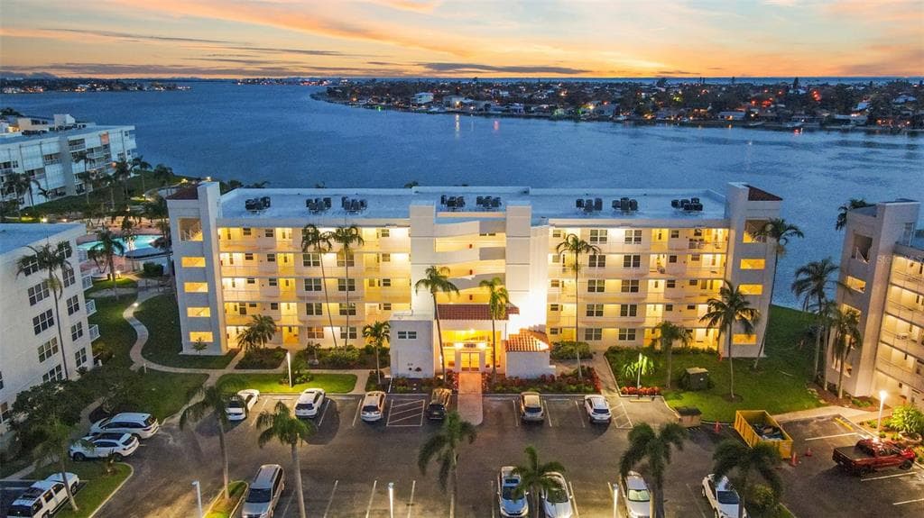 6001 BAHIA DEL MAR CIRCLE UNIT 325