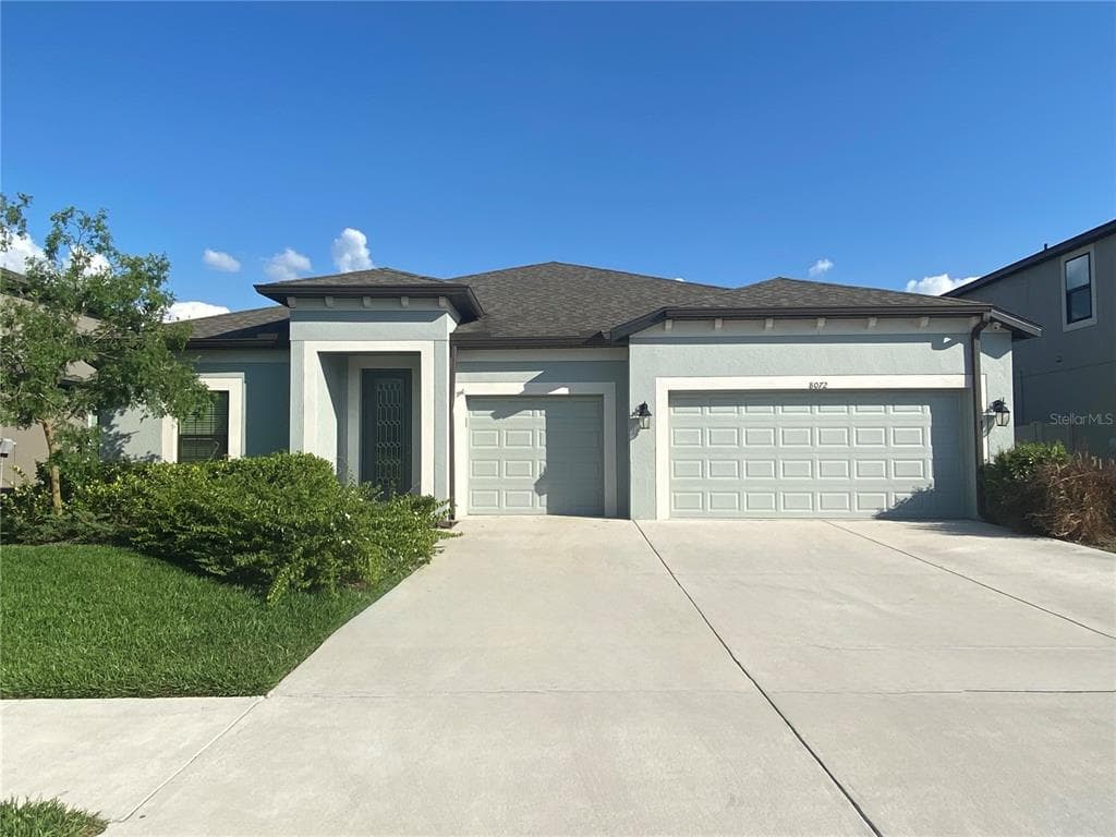 8072 LAGO MIST WAY WESLEY CHAPEL, FL 33545