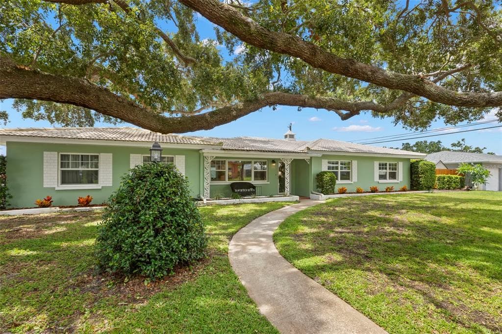 2077 MAGNOLIA DRIVE CLEARWATER, FL 33764