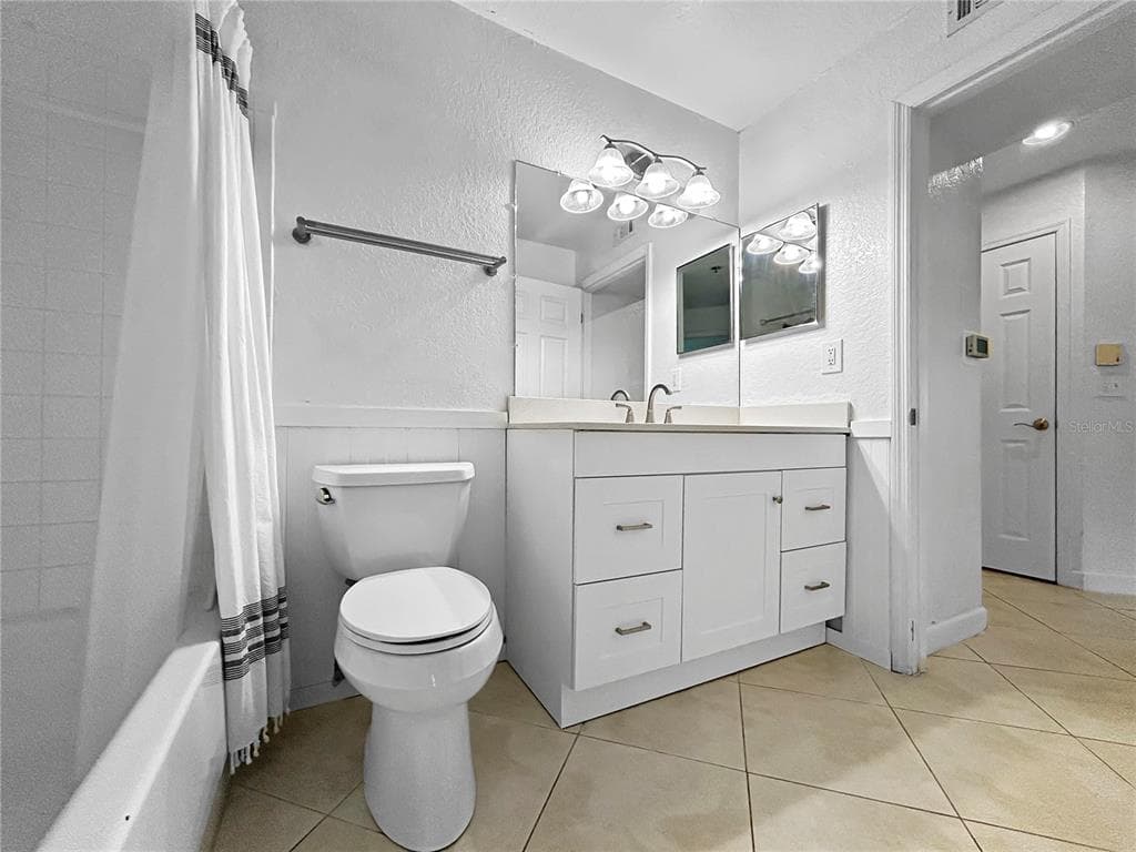 8517 SEA HARBOUR LANE UNIT 103 TEMPLE TERRACE, FL 33637