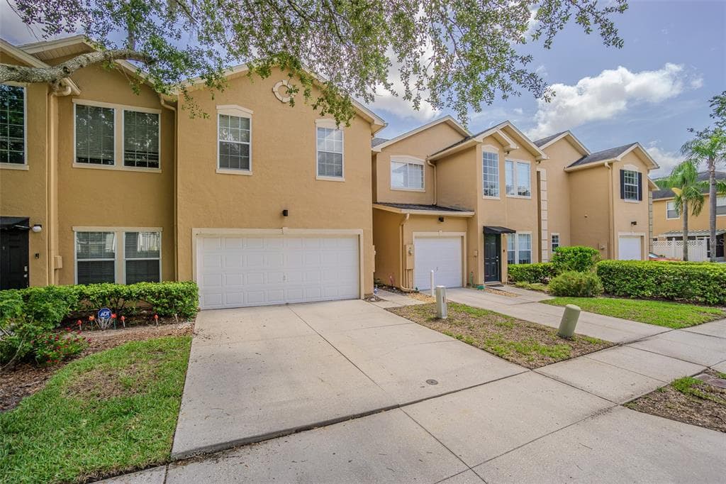 6208 CLIFTON PALMS DRIVE TAMPA, FL 33647