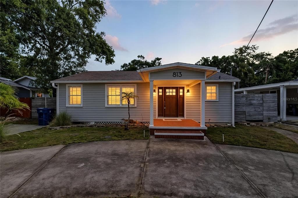 813 W WOODLAWN AVENUE TAMPA, FL 33603