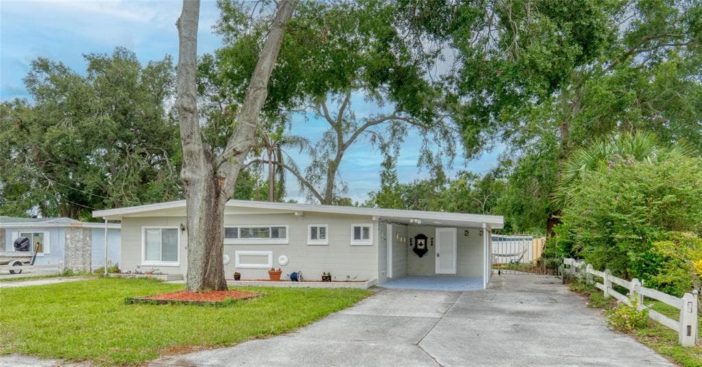 2306 W CLINTON STREET TAMPA, FL 33604
