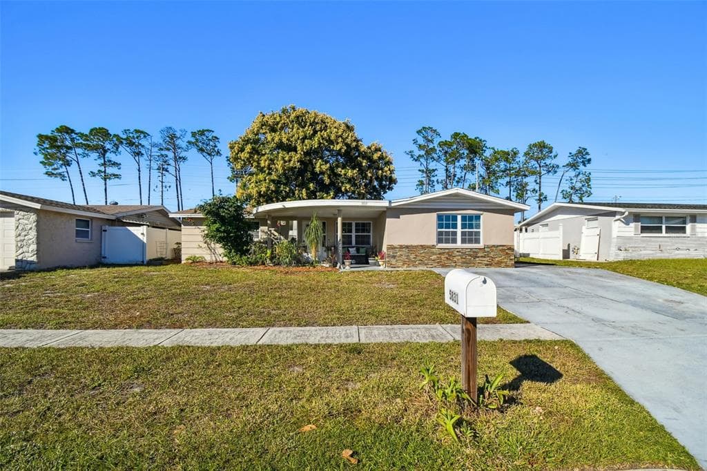 5831 1ST AVENUE NEW PORT RICHEY, FL 34652