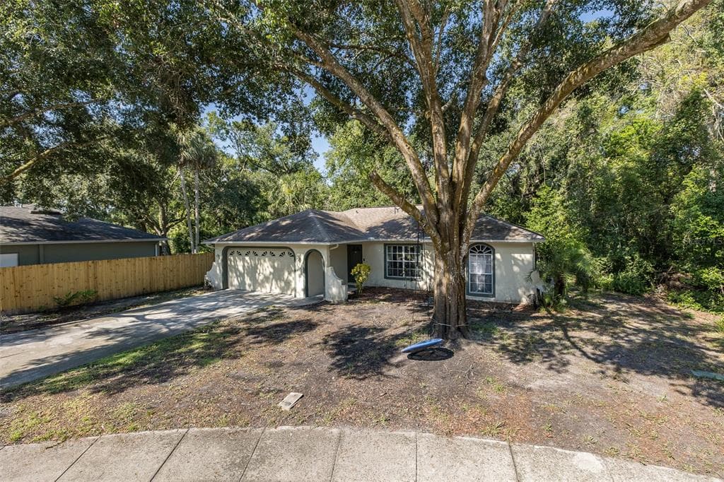 7537 MENGI CIRCLE NEW PORT RICHEY, FL 34653