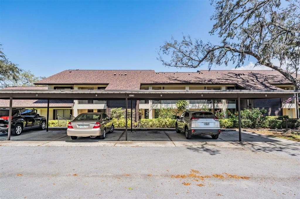 3610 MAGNOLIA RIDGE CIRCLE UNIT 1322 PALM HARBOR, FL 34684