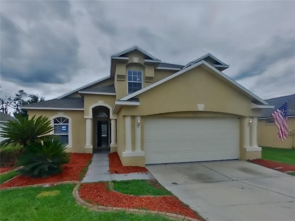7613 MERCHANTVILLE CIRCLE ZEPHYRHILLS, FL 33540