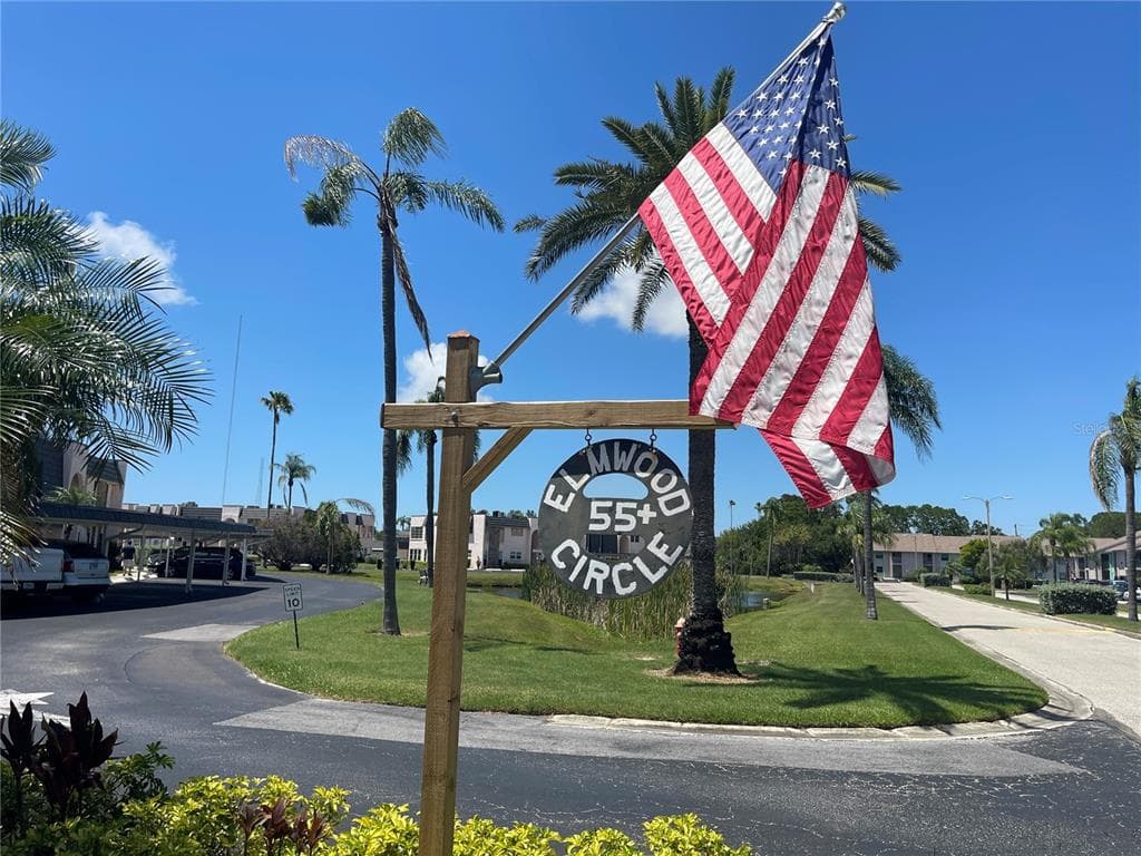 223 ELMWOOD CIRCLE SEMINOLE, FL 33777