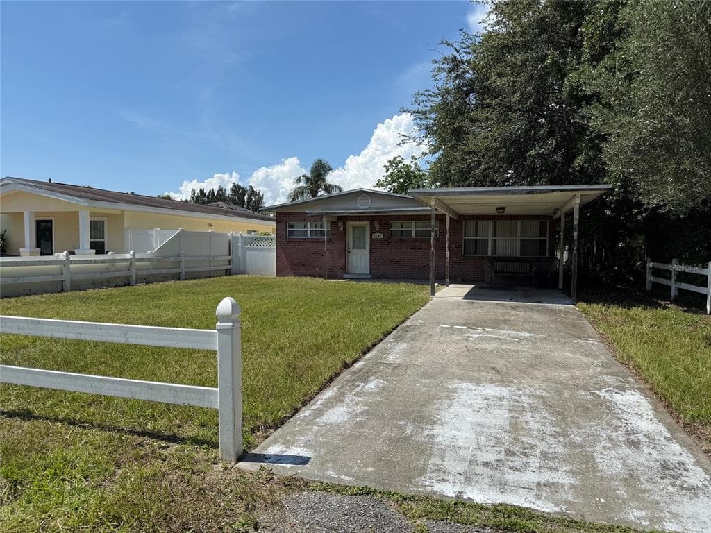 3207 W PEARL AVENUE TAMPA, FL 33611