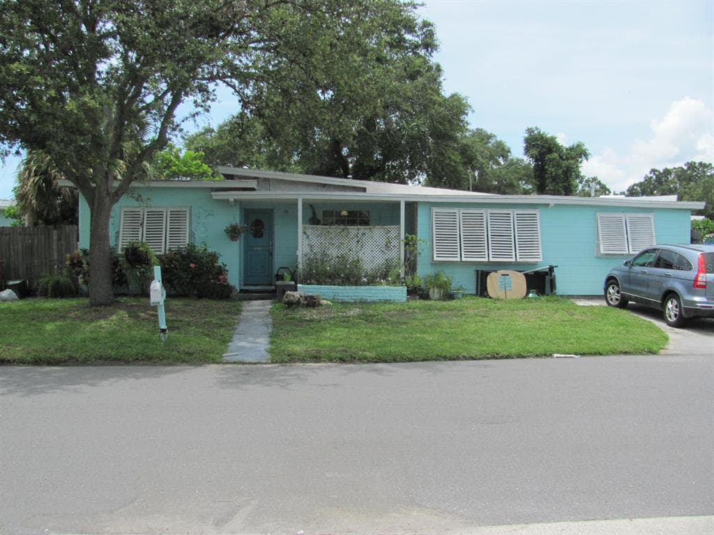 6657 HIBISCUS AVENUE S SOUTH PASADENA, FL 33707