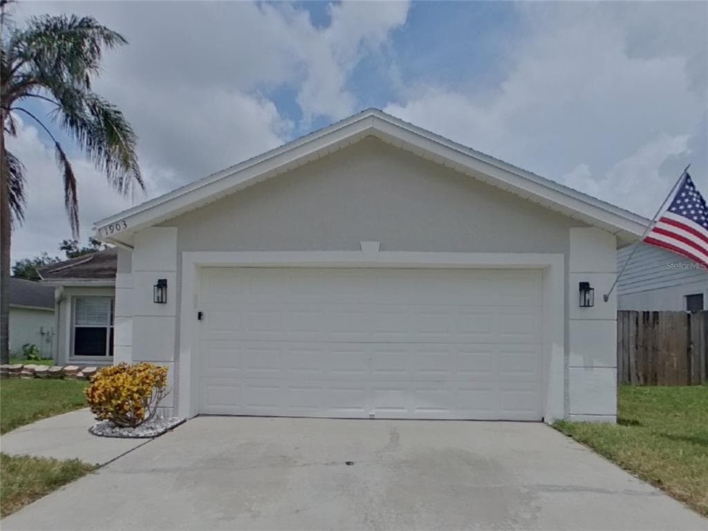 1903 SADDLE LAKE PLACE BRANDON, FL 33511