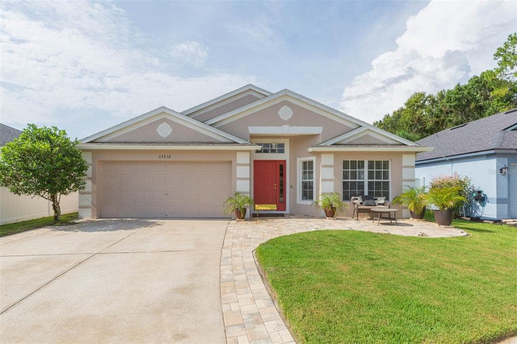 25236 FLYING EBONY LANE WESLEY CHAPEL, FL 33544