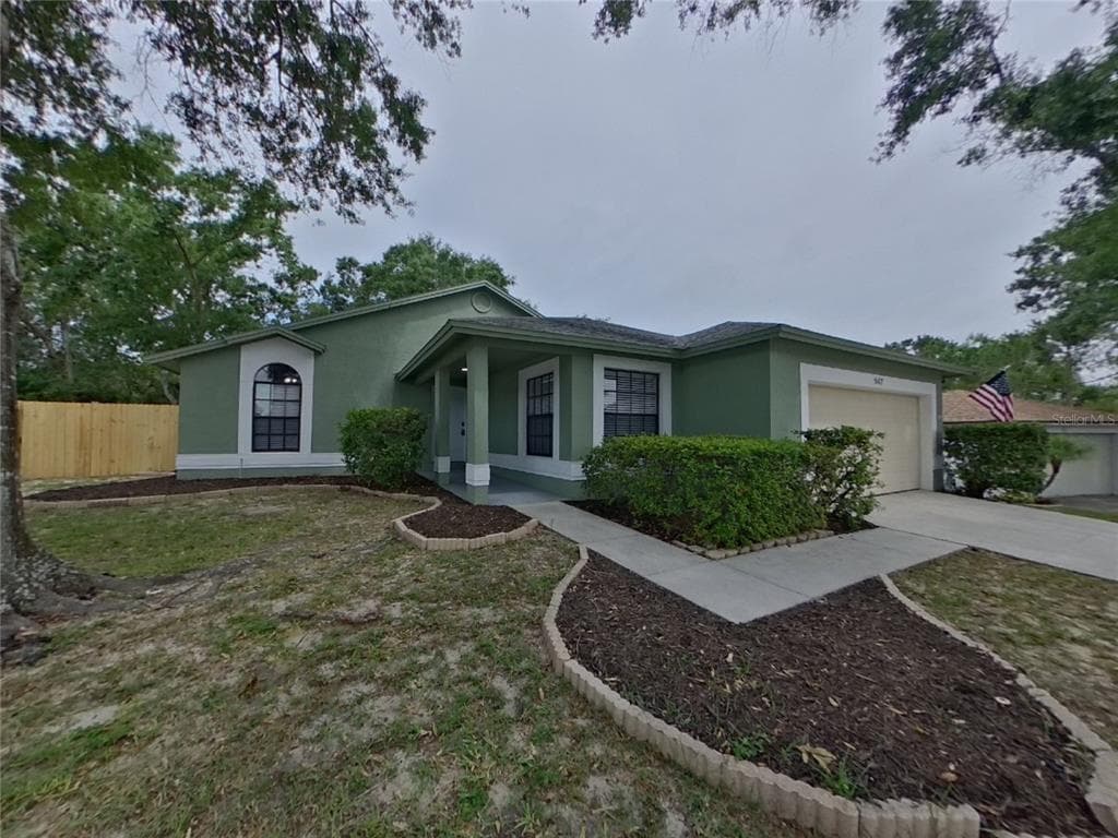 947 SANDYWOOD DRIVE BRANDON, FL 33510