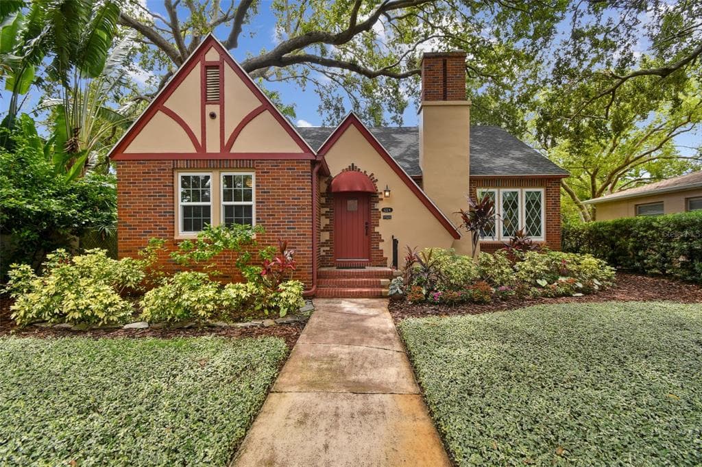 1224 14TH AVENUE N ST PETERSBURG, FL 33705