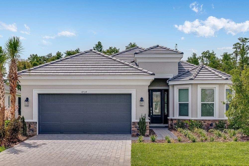 4704 ISONZO WAY WESLEY CHAPEL, FL 33543