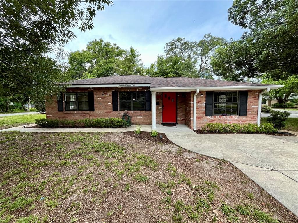 1801 WHITEHALL STREET PLANT CITY, FL 33563
