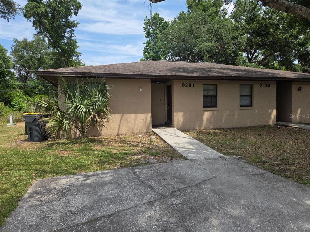 3229 JULIA COURT UNIT 3231 LAKELAND, FL 33810